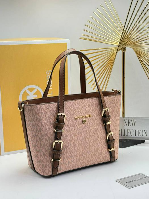 Michael Kors product 1557114