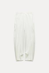 JOGGERS WITH PLEAT DETAIL