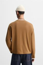 LIMITED EDITION CONTRAST NECK T-SHIRT