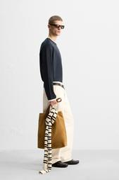 LIMITED EDITION CONTRAST NECK T-SHIRT