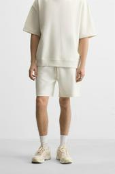 INTERLOCK TEXTURED BERMUDA SHORTS