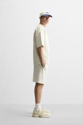 INTERLOCK TEXTURED BERMUDA SHORTS