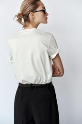 BROOCH CLASP T-SHIRT