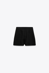 SKORT WITH SLIT AT THE HEM