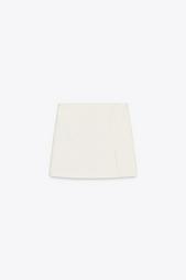 SKORT WITH SLIT AT THE HEM