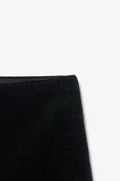 KNIT MINI SKIRT