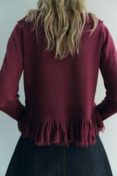 RUFFLED KNIT BLOUSE