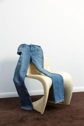 TRF STRAIGHT-LEG MID-RISE JEANS