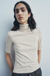 TURTLENECK T-SHIRT