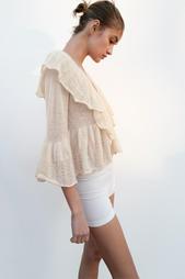 RUFFLED KNIT SWEATER