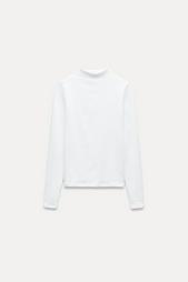 TURTLENECK T-SHIRT