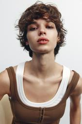 STRAPPY TOP WITH CLASPS