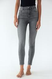 TRF SCULPT HIGH-WAIST JEANS