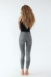 TRF SCULPT HIGH-WAIST JEANS