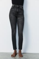 TRF SCULPT HIGH-WAIST JEANS