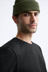 BASIC SLIM FIT T-SHIRT