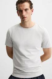 BASIC SLIM FIT T-SHIRT