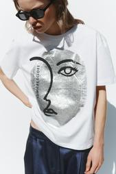 T-SHIRT WITH METALLIC GRAPHIC