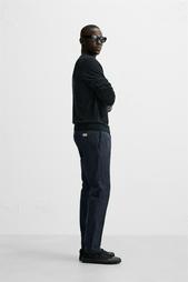 SKINNY FIT CHINOS