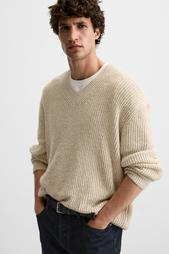 BOUCLÉ TEXTURE SWEATER