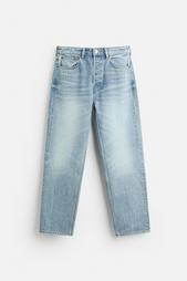 STRAIGHT-LEG JEANS