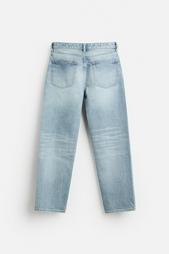 STRAIGHT-LEG JEANS