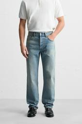 STRAIGHT-LEG JEANS