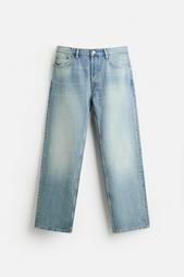 STRAIGHT-LEG JEANS