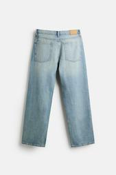 STRAIGHT-LEG JEANS