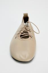 LACE-UP LEATHER BALLET FLATS