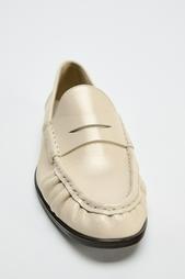 GATHERED LEATHER LOAFERS