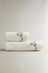 CHILDREN'S VELOUR PEANUTS™ TOWEL