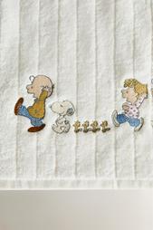 CHILDREN'S VELOUR PEANUTS™ TOWEL